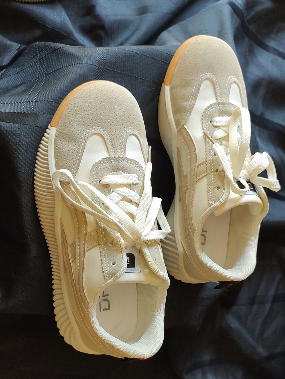 Women's Cream & Light Tan De Florance Sneakers - Stylish Everyday Trainers